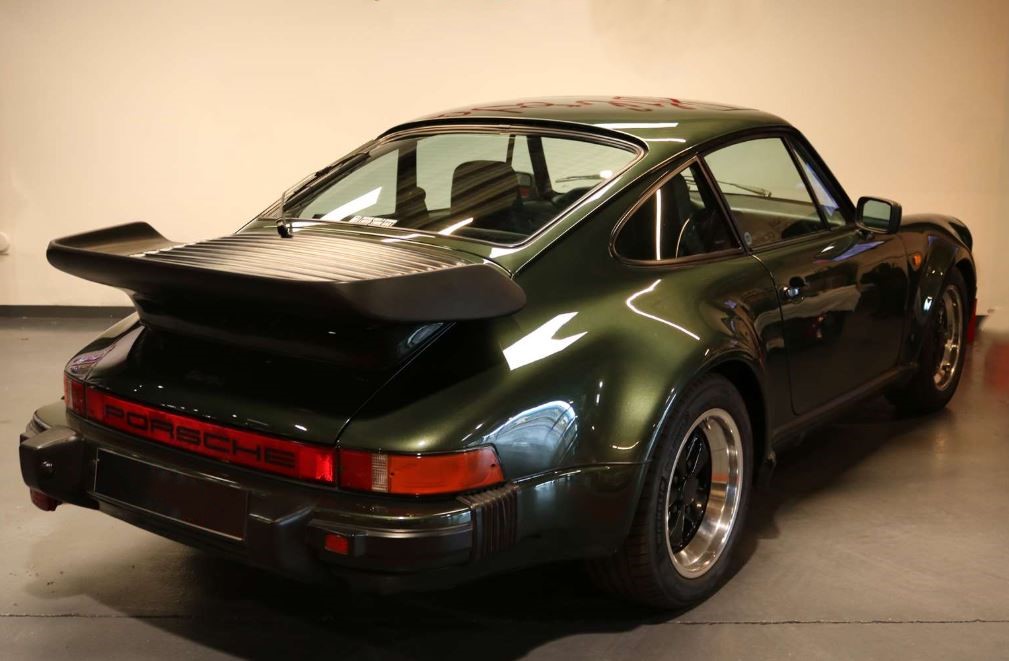 Porsche 930 turbo verte vue arrière