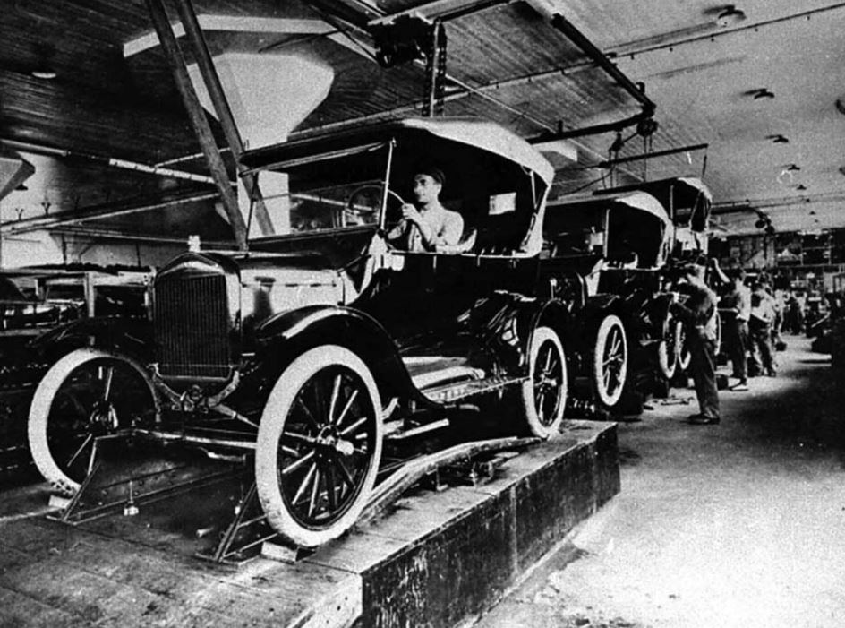 automobile et révolution industrielle chaine de montage Ford T