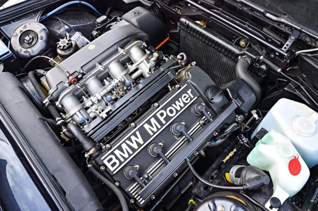 BMW M3 E30 moteur