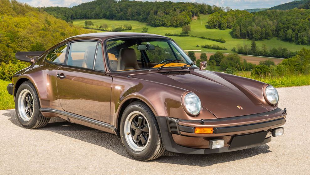 Porsche 930 Turbo couleur bronze avant droit