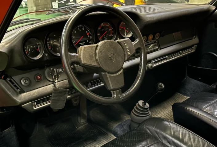 Porsche 930 Turbo intérieur