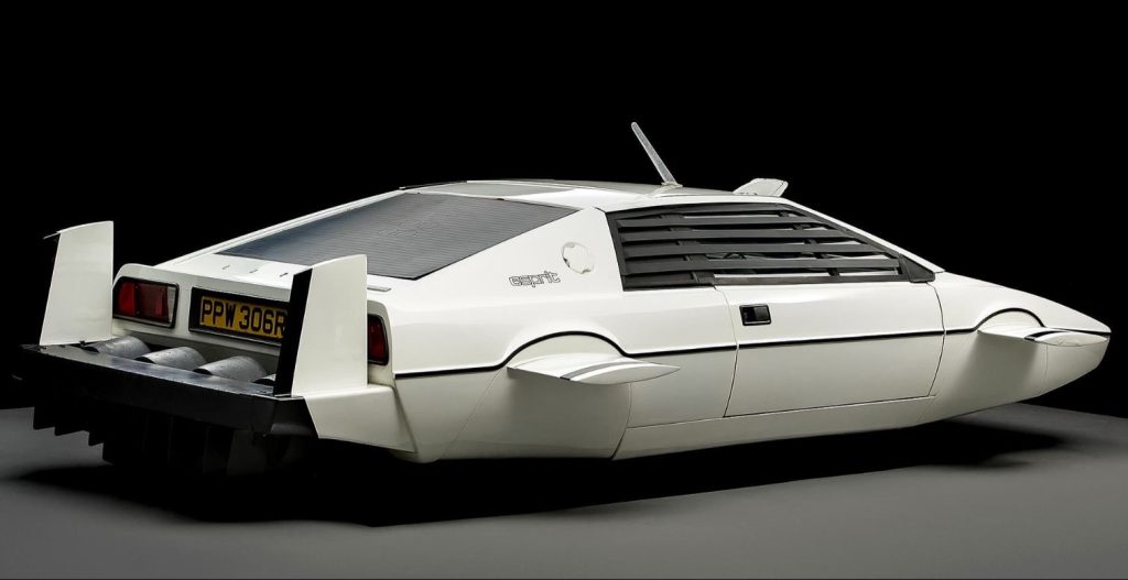 Lotus Esprit James Bond modifiée en sous marin