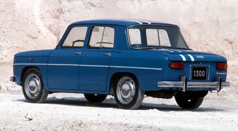 Renault 8 Gordini vue arrière gauche, stationnée