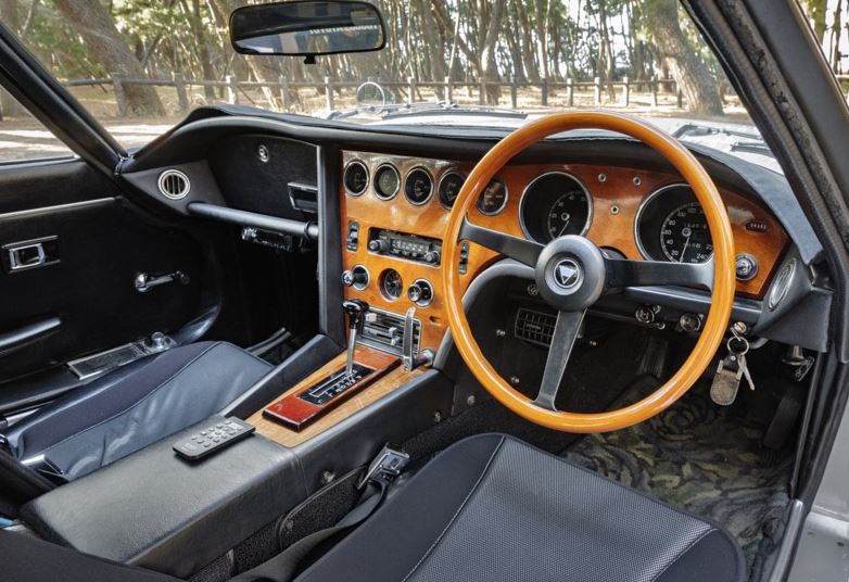 Intérieur sportif de la Toyota 2000 GT