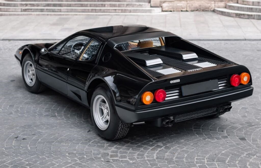 Ferrari 512 BB noire