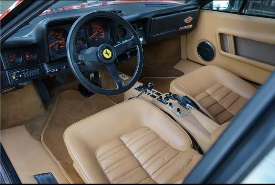 Ferrari 512 BB intérieur