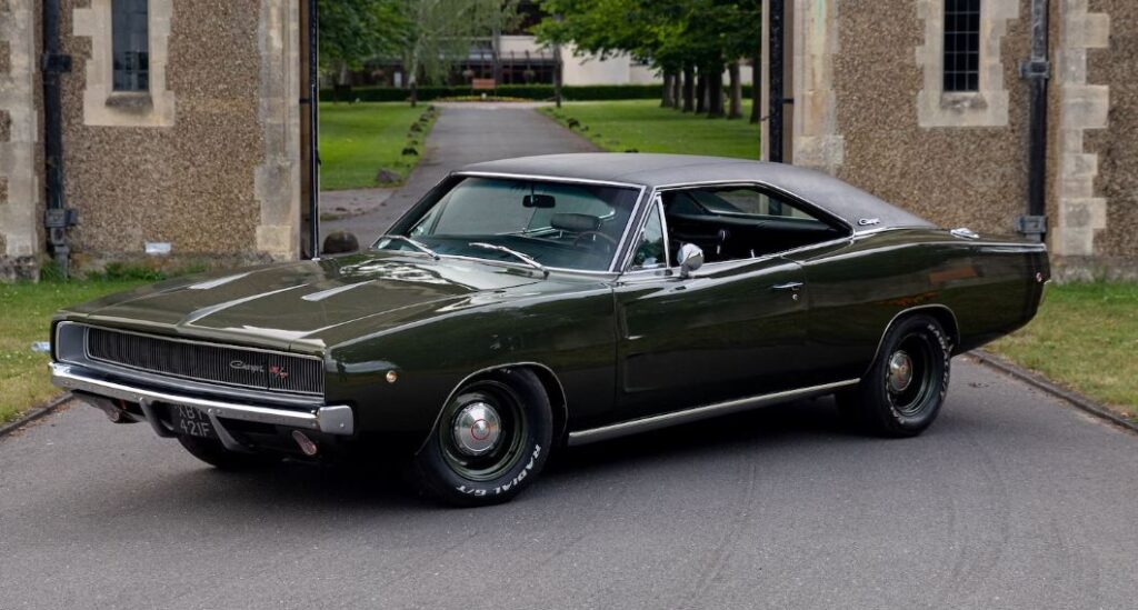 Small block VS Big block Dodge Charger R/T 440