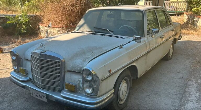 Sorties de grange Juillet semaine 27-1 Mercedes 280S 1969