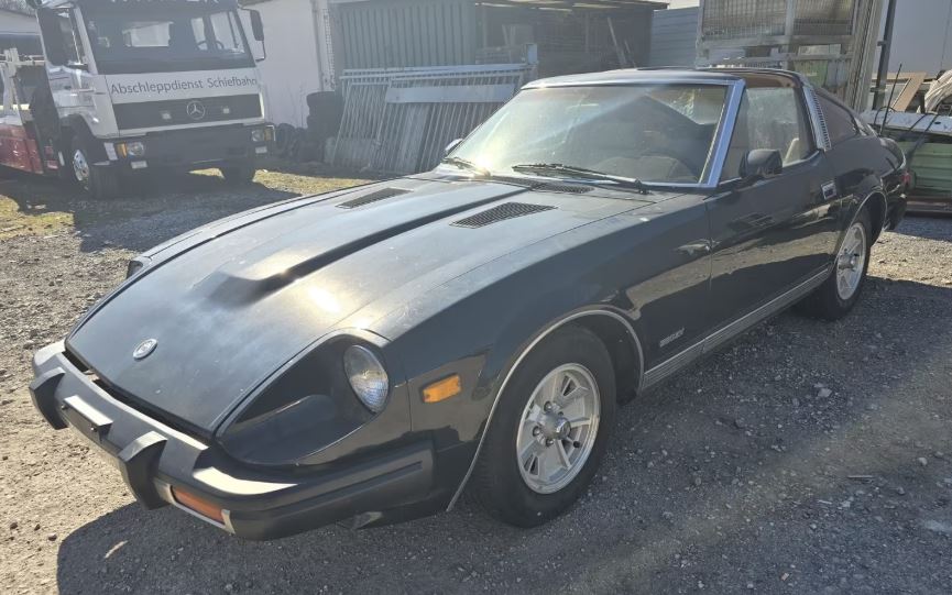 Sorties de grange Juillet semaine 28-2 Datsun 280ZX 1981