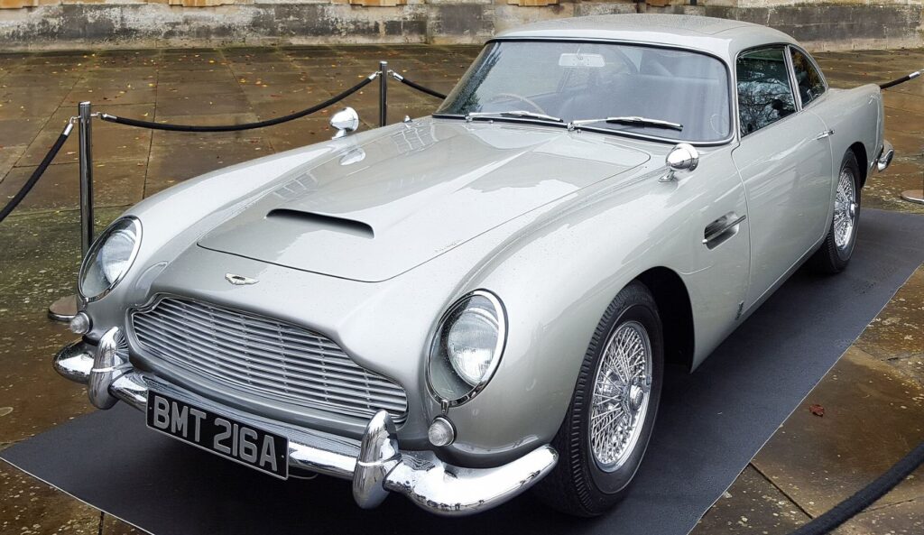 Voitures de légendes Août 2025 Aston Martin DB5