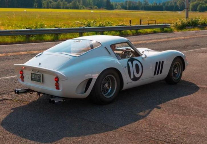 Ferrari 250 GTO blanche arrière