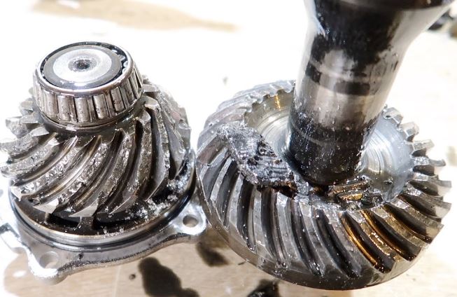 Launch control Dégats suite à excès d'utilisation launch control sur renvoi d'angle Audi RS3