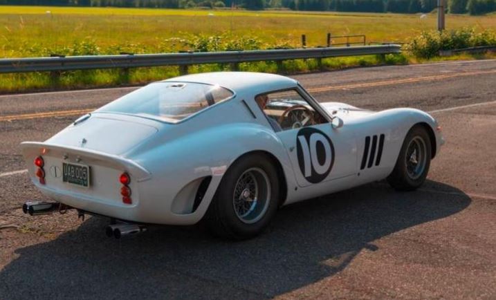 Records voitures aux enchères Ferrari 250 GTO blanche 1962
