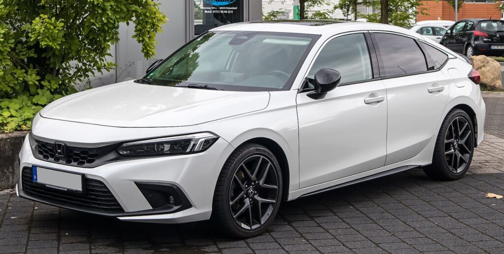 Voitures les plus fiables de 2025 Honda Civic e-HEV Sport 2024
