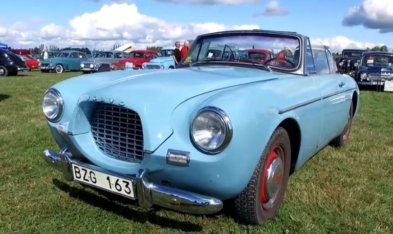 Volvo P1900, rare cabriolet suédois des années 50, voiture ancienne de collection