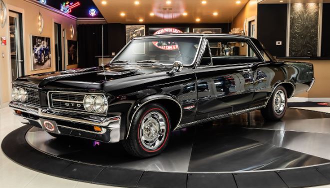 Muscle cars Pontiac GTO 1964