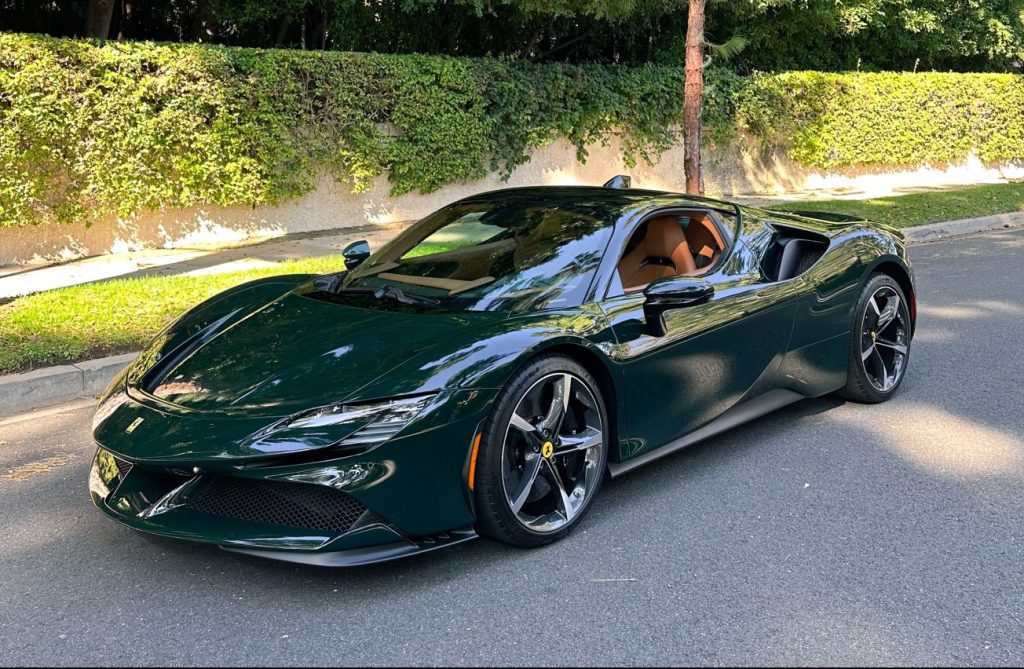 Ferrari SF90 Stradale verte