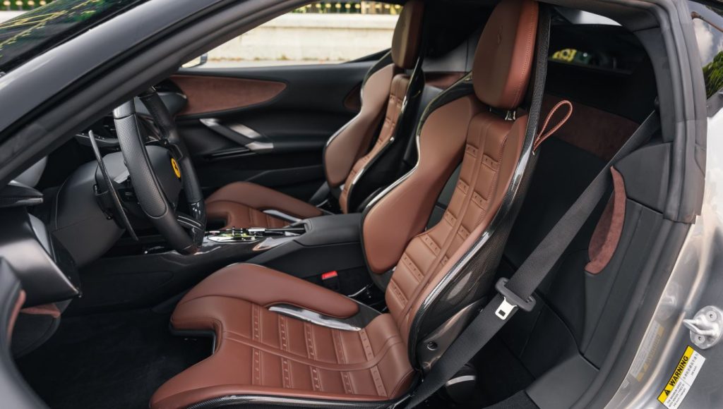 Ferrari SF90 Stradale intérieur