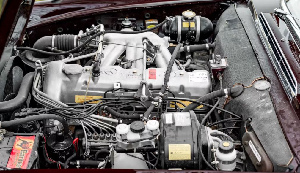 Mercedes Pagode 280 SL moteur
