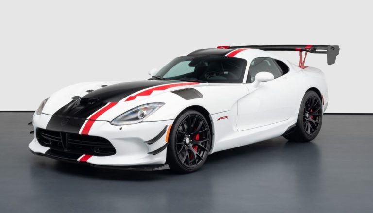 Fiche technique Dodge Viper