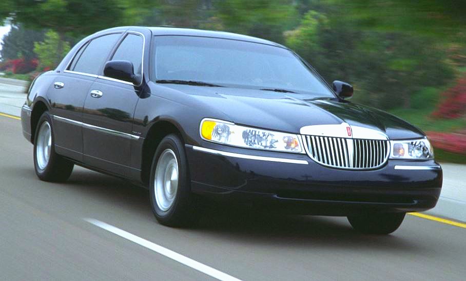 Histoire de Lincoln, modèle Town Car 1985