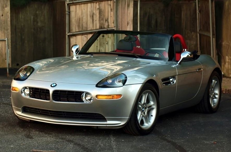 BMW Z8 grise intérieur rouge, avant gauche