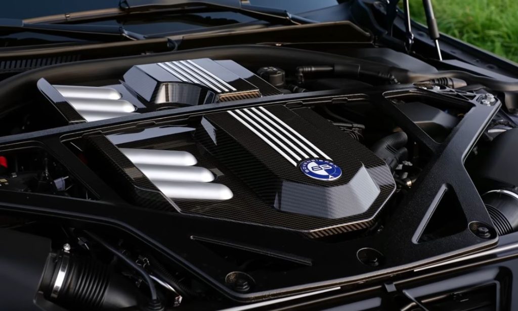 Bovensiepen Zagato vue de profil, moteur BMW M4 avec logo Bovensiepen