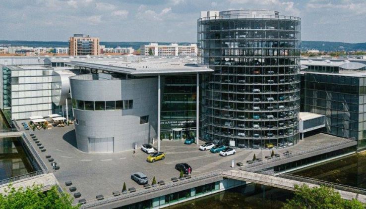 Fermeture usine Volkswagen Dresde Bâtiment de verre