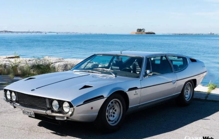 Lamborghini Espada grise vue trois quarts avant, grand coupé V12 italien des années 1970