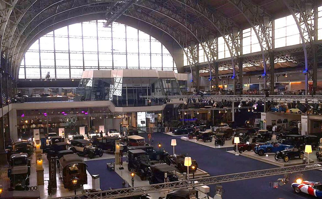 Musée automobile de Bruxelles Autoworld, entrée