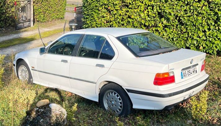 Sorties de grange semaine 1-2 BMW 325i E36 1991