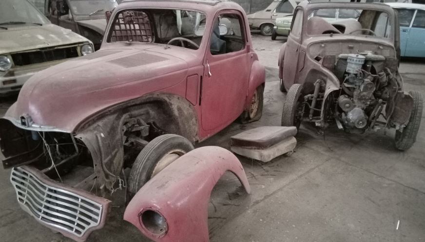 Sorties de grange semaine 5-3 deux Simca 6 1950