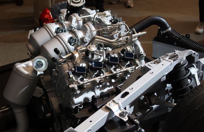 Architecture technique de la Toyota GR GT, moteur V8 biturbo