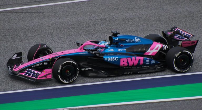 Alpine F1 2025 en course, symbole du retrait de Renault du sport automobile