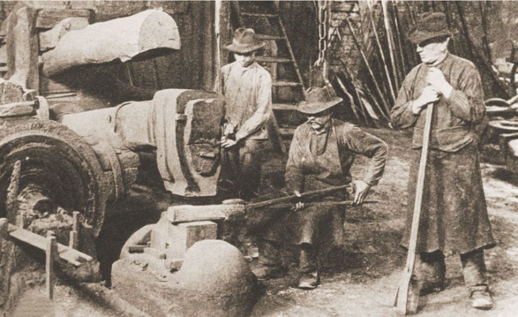 Atelier industriel allemand au début du XXe siècle, aux origines de Fuchs