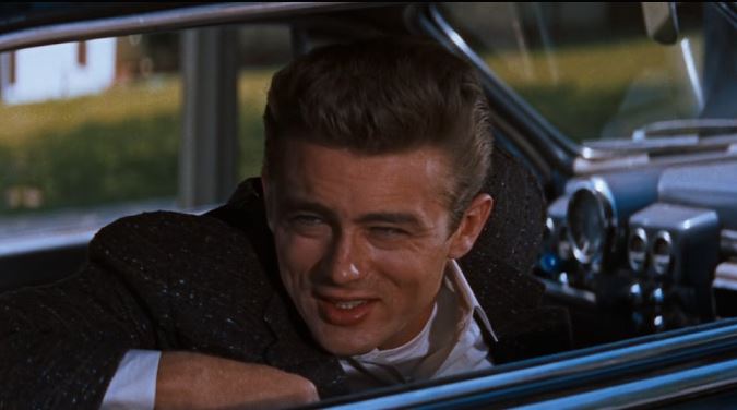 James Dean au volant dans La Fureur de vivre, icône automobile du cinéma