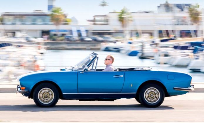 Peugeot 504 Cabriolet en roulage, cabriolet français de collection signé Pininfarina