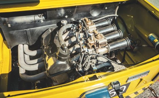 Moteur arrière de Simca 1000 Rallye 2 préparé pour la compétition