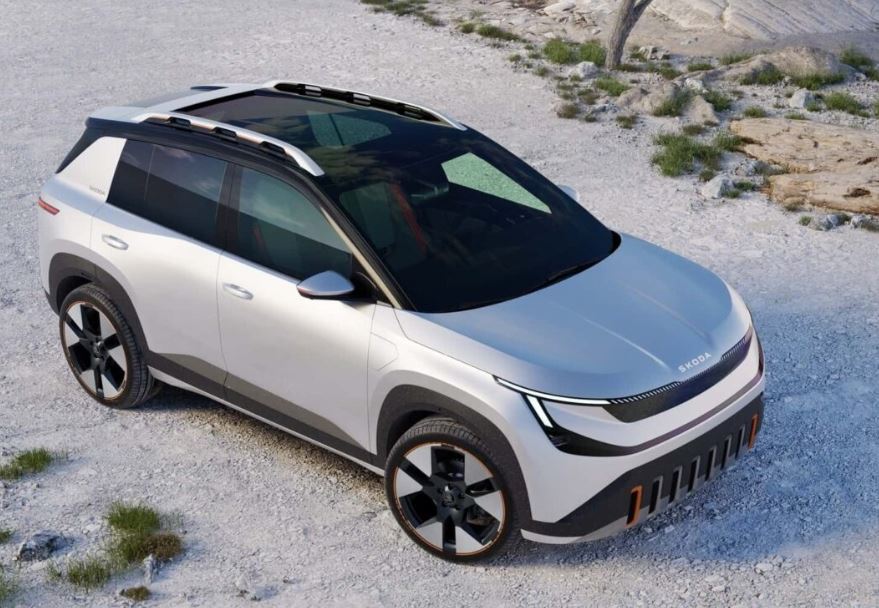 Skoda Epiq vue en légère plongée, proportions et lignes du SUV électrique