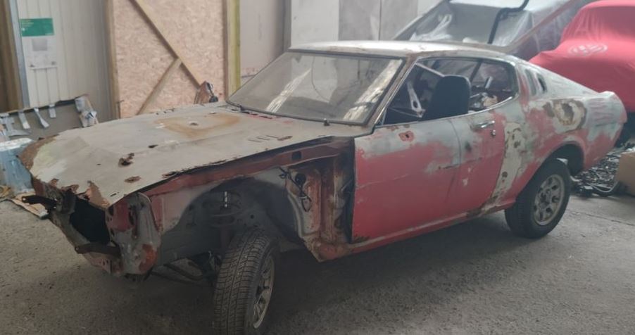 Toyota Celica Liftback TA28 de 1974 à restaurer, rare coupé japonais en sortie de grange