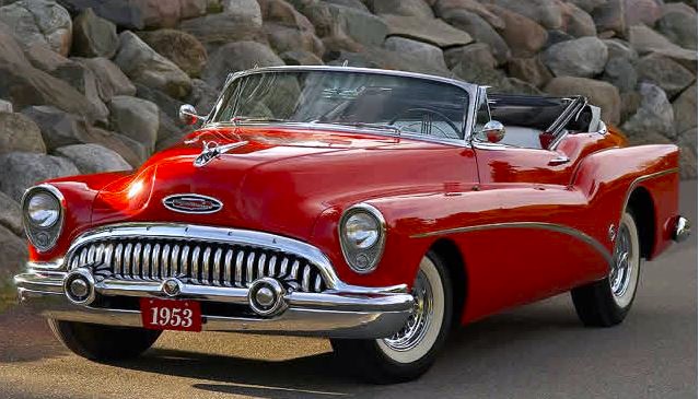 Buick Roadmaster 1953, cabriolet américain célèbre pour sa calandre chromée imposante et son style flamboyant