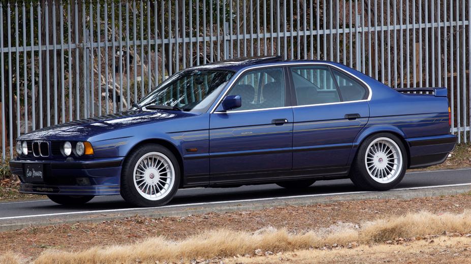 Alpina B10 Biturbo vue de profil avec jantes Alpina et ligne discrète