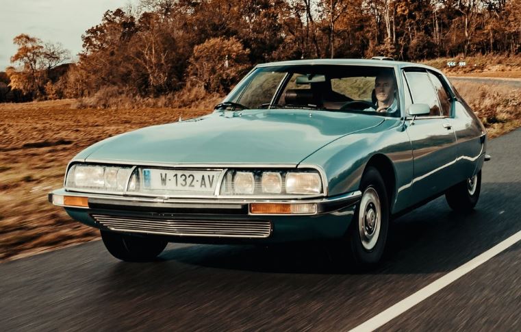 Citroën SM grand tourisme français des années 1970 au moteur Maserati