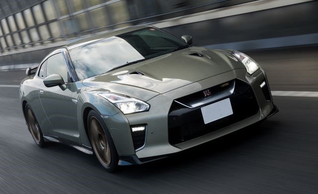 Nissan GT-R R35 supercar japonaise performante devenue sportive emblématique