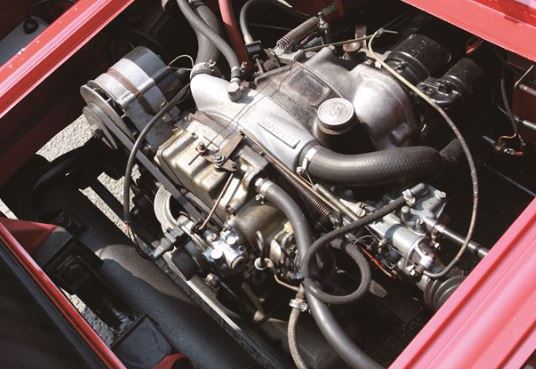 moteur rotatif Wankel monté dans la NSU Spider première application en voiture de série