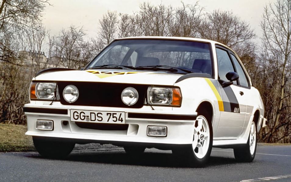 Opel Ascona 400 1980 voiture de rallye historique modèle emblématique Opel