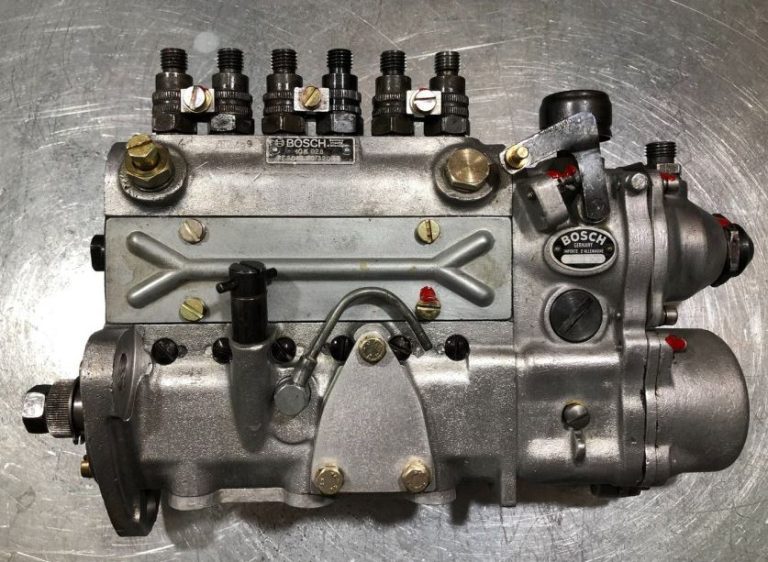 pompe à injection Bosch mécanique utilisée sur Mercedes 300 SL