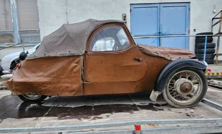 Velorex Oskar 250 de 1960 retrouvé lors d’une sortie de grange