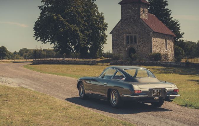 Lamborghini 400 GT V12, voiture de collection italienne des années 1960