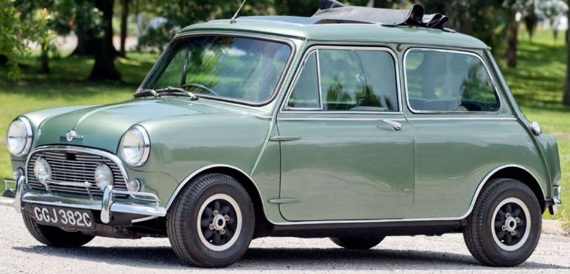 Mini Cooper classique britannique emblématique des années 1960